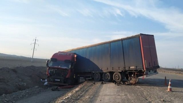 Göygöldə “TIR”ların iştirakı ilə AĞIR QƏZA – Ölən var Göygöldə “TIR”ların iştirakı ilə AĞIR QƏZA – Ölən var