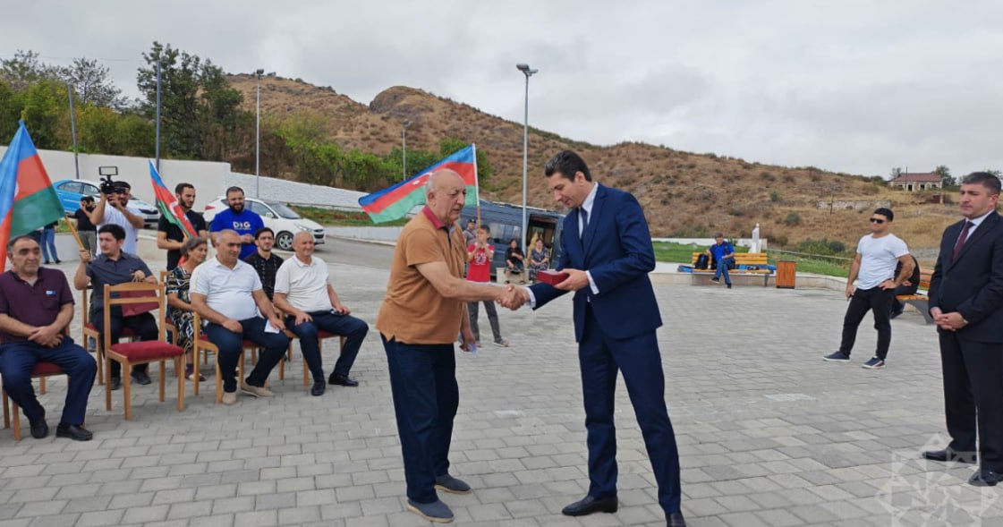 Xanyurdu kəndində 15 ailəyə evlərinin açarları təqdim olundu – FOTO