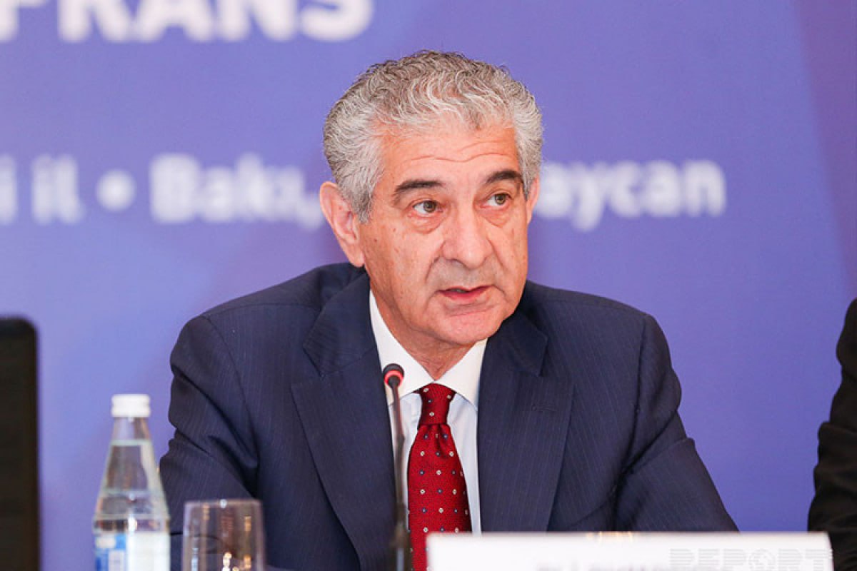 Əli Əhmədov: “İlham Əliyev regionun yeni tarixini yaradır” Əli Əhmədov: “İlham Əliyev regionun yeni tarixini yaradır”