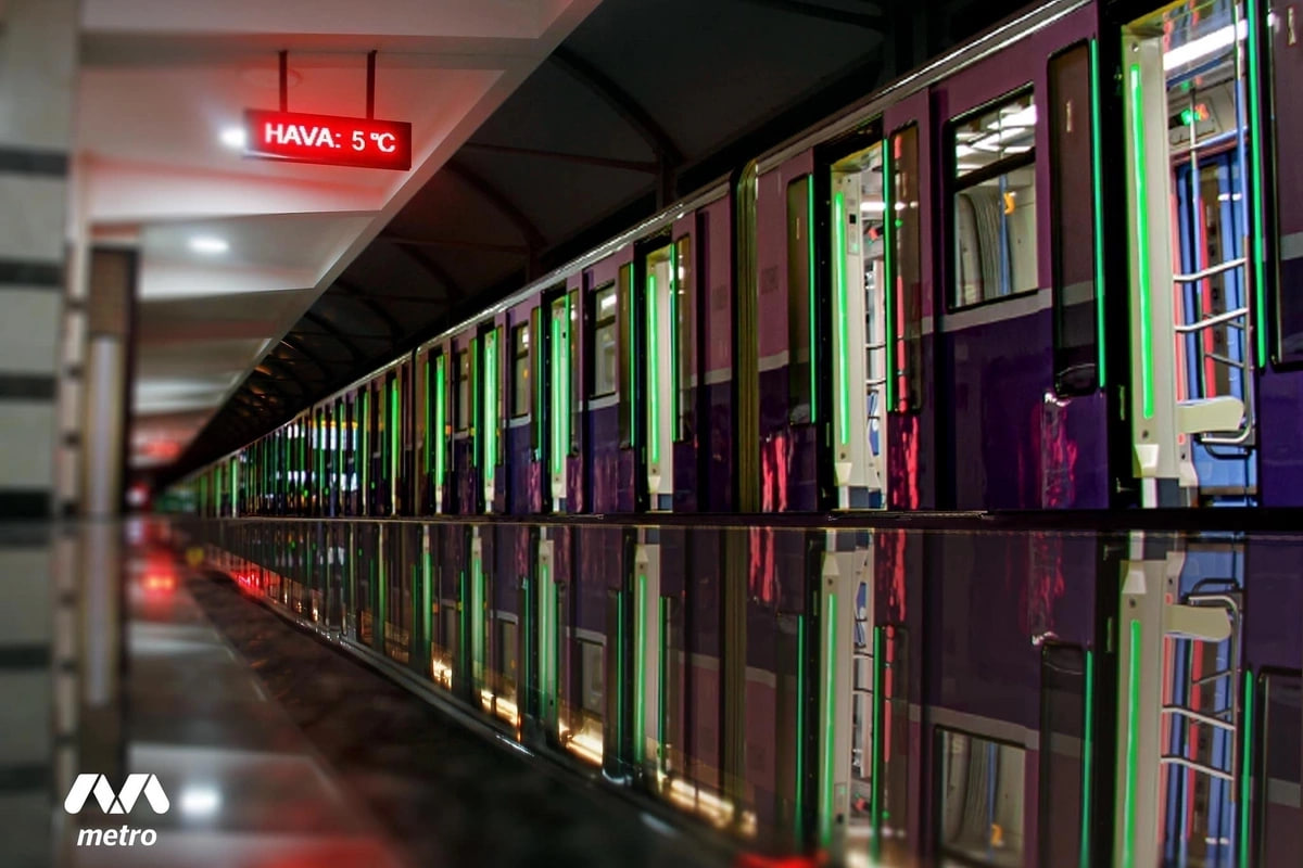 Metrodan istifadə edənlərin NƏZƏRİNƏ - Sentyabrın 15-dən... Metrodan istifadə edənlərin NƏZƏRİNƏ - Sentyabrın 15-dən...