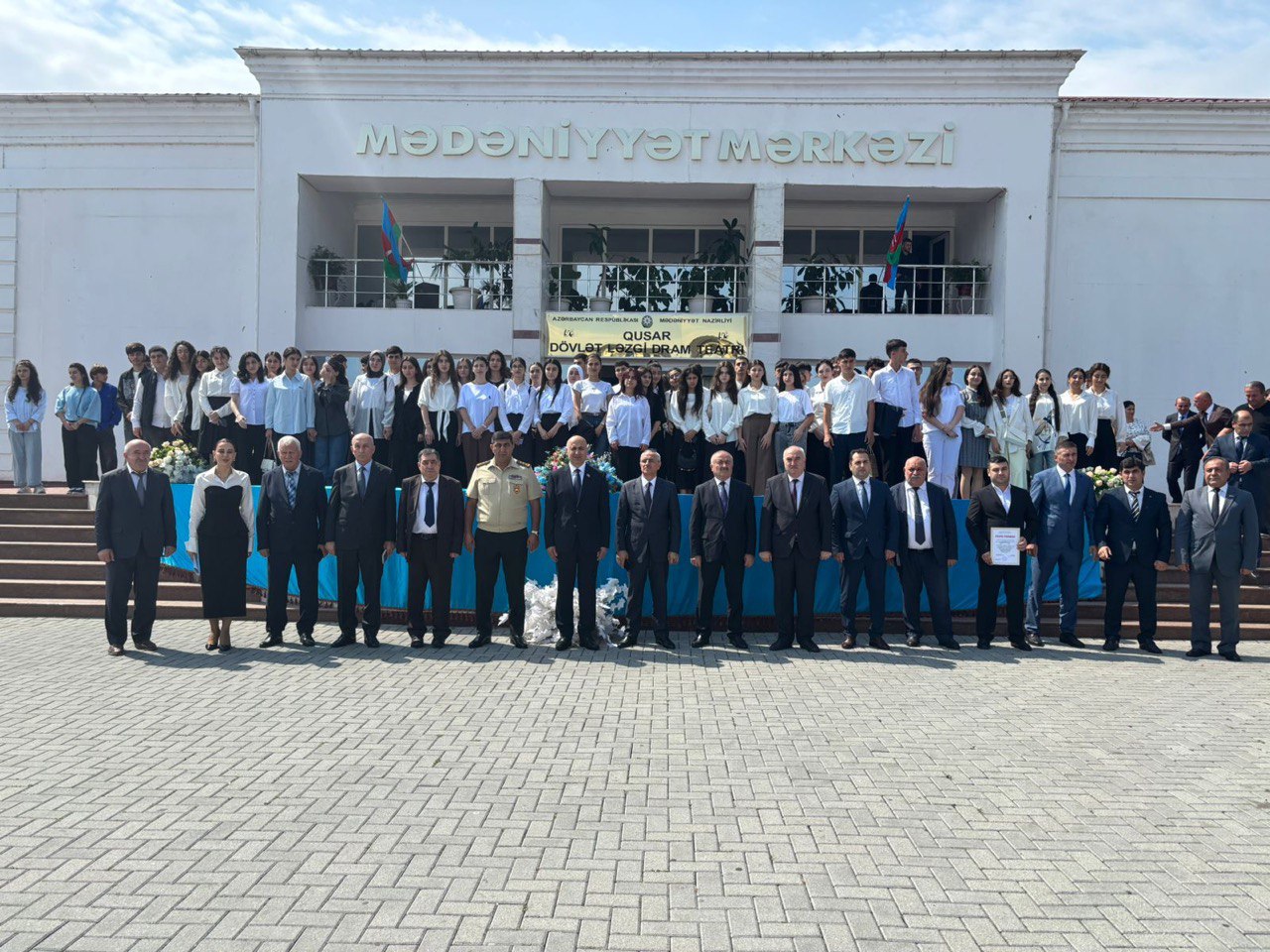 Qusarda ali məktəblərə qəbul olunmuş məzunlarla görüş keçirildi - FOTO