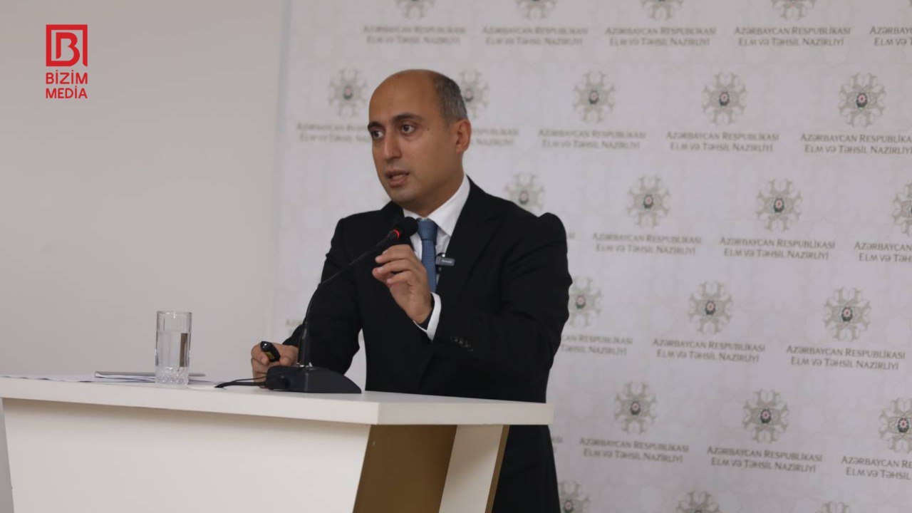 “Fransız dili müəllimləri narahat olmasınlar”- Emin Əmrullayev