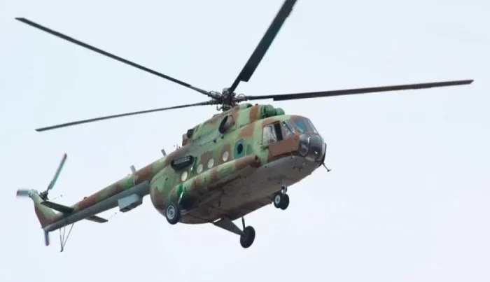 Ukraynanın Mi-8 helikopteri Rusiya dronunu belə vurdu – ANBAAN VİDEO