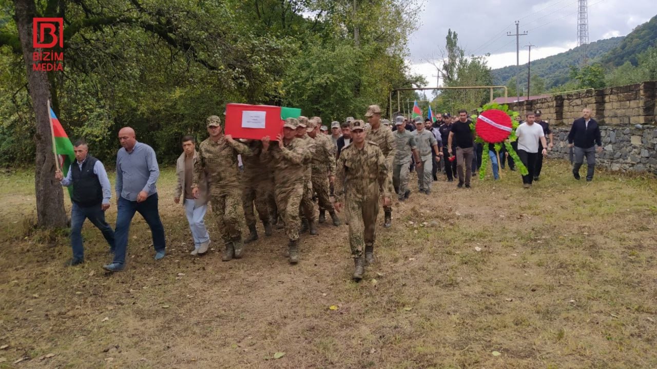 Şəhid Vəkil Qayıbov 33 il sonra Qəbələdə dəfn olundu – FOTO/VİDEO