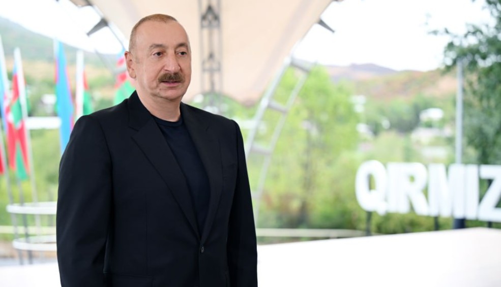 İlham Əliyev: “Əsas odur ki, Azərbaycan xalqı sülh içində yaşasın” İlham Əliyev: “Əsas odur ki, Azərbaycan xalqı sülh içində yaşasın”