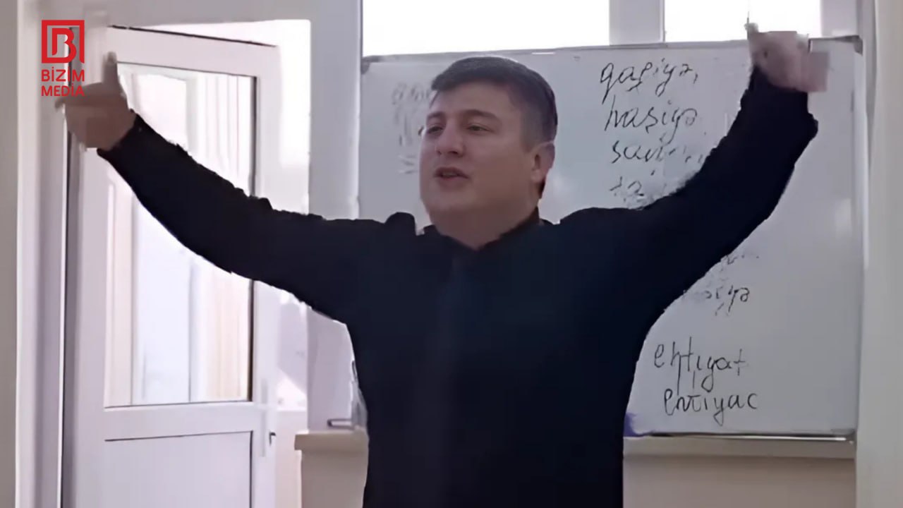 Dərsi rep formasında keçən müəllimə REAKSİYA – VİDEO Dərsi rep formasında keçən müəllimə REAKSİYA – VİDEO