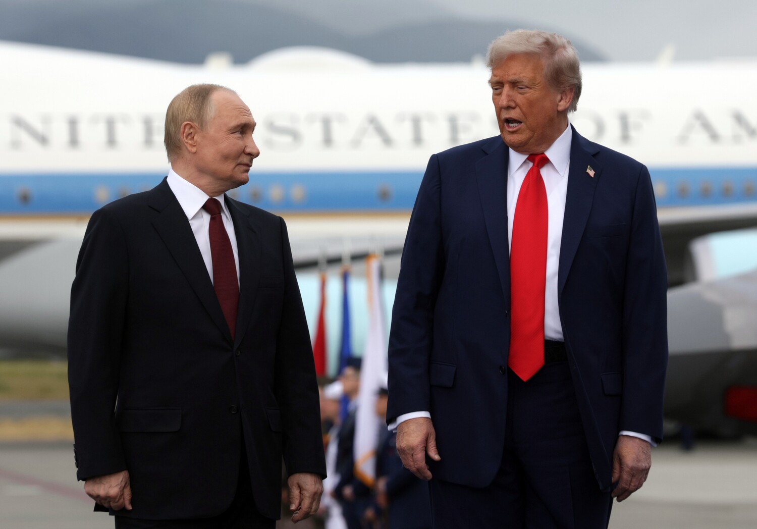 Tramp Alyaskada Putinlə görüşdə hansı səhvə yol verib?