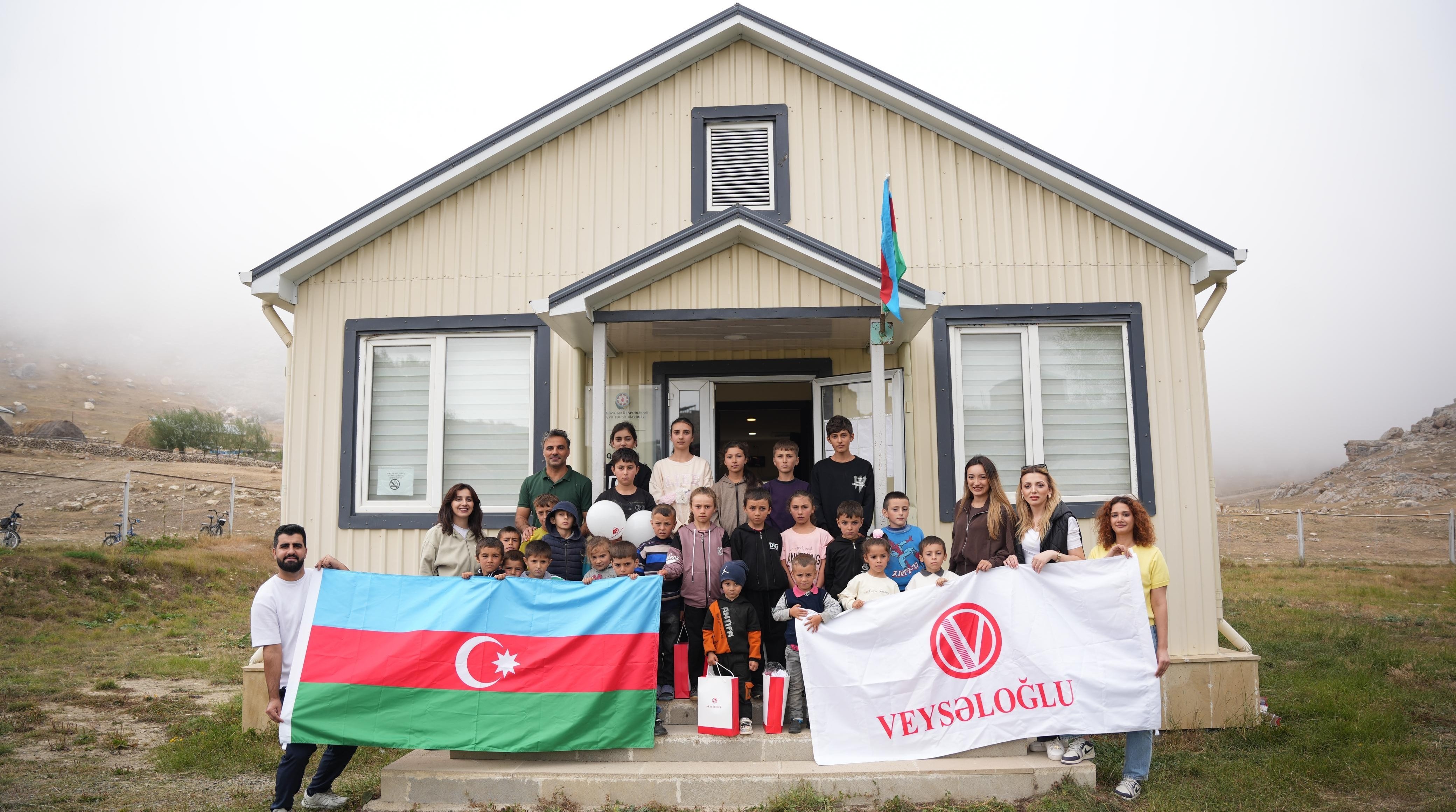 “Veysəloğlu-Distribusiya” ucqar kəndlərdə məktəblilərə dəstəyini davam etdirir – FOTO