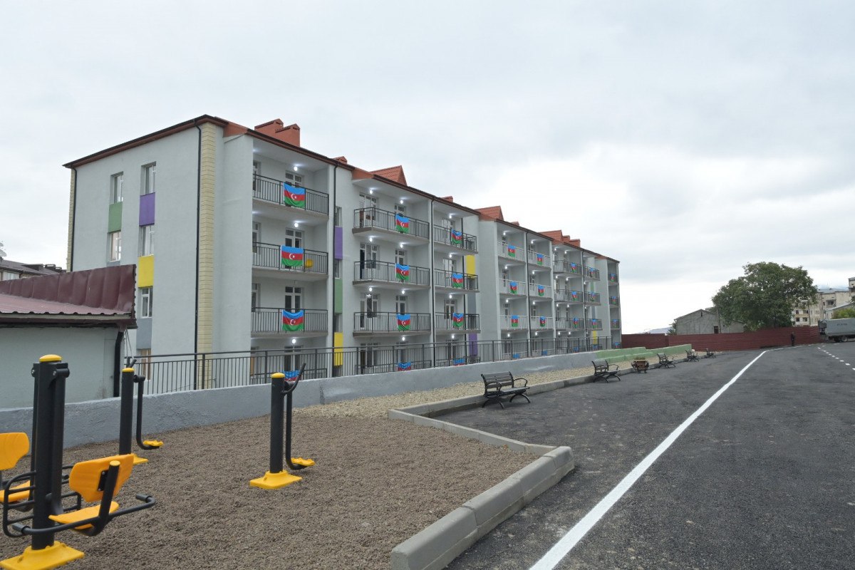 Qarabağ Universitetinin tələbələrinə ŞAD XƏBƏR – FOTO
