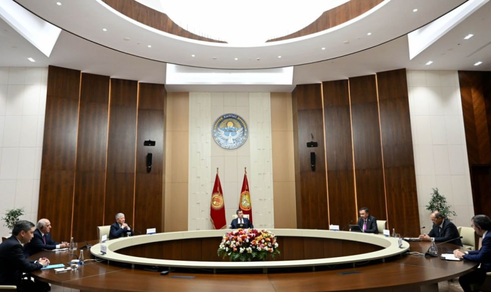 Əli Əsədov İlham Əliyevin ən xoş arzularını Sadır Japarova çatdırdı -FOTO