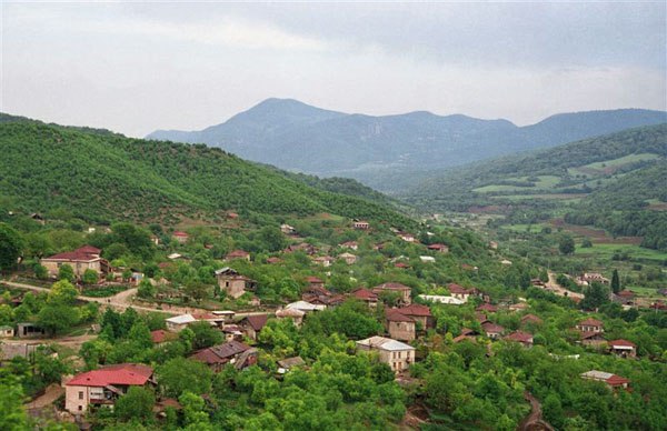 İlin sonunadək Xocavəndə 1552 ailə köçürüləcək