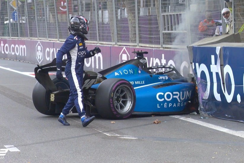 Formula 2-də QƏZA baş verdi – FOTO