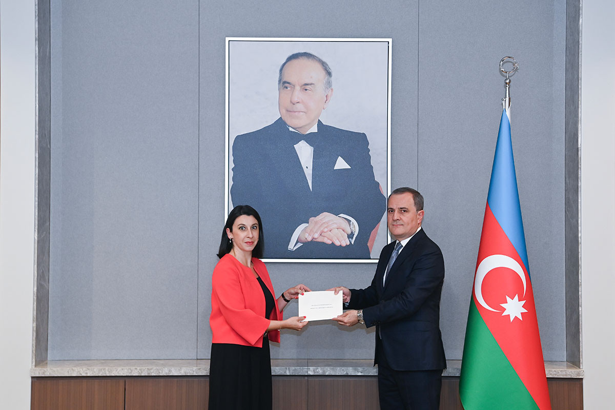 Ceyhun Bayramov Fransanın yeni səfiri ilə görüşdü: Nələr müzakirə edildi? – FOTO