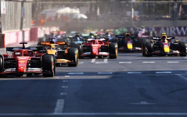 Formula 1: İkinci sərbəst yürüşdə Luis Hemilton birinci olub