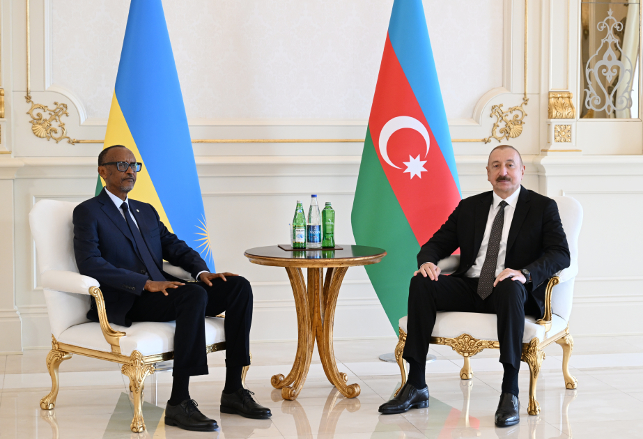 İlham Əliyev və Pol Kaqamenin təkbətək görüşü KEÇİRİLDİ İlham Əliyev və Pol Kaqamenin təkbətək görüşü KEÇİRİLDİ