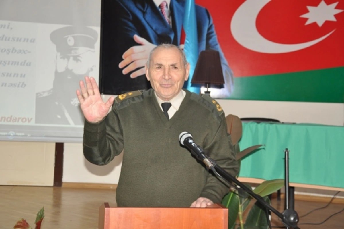 Şəmistan Nəzirli tədbir zamanı qəfil vəfat edib Şəmistan Nəzirli tədbir zamanı qəfil vəfat edib
