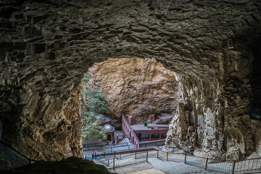 Ziyarətgah MÜZAKİRƏSİ – Quranda adı keçən Əshabi Kəhflə bağlı SİRLƏR açıldı