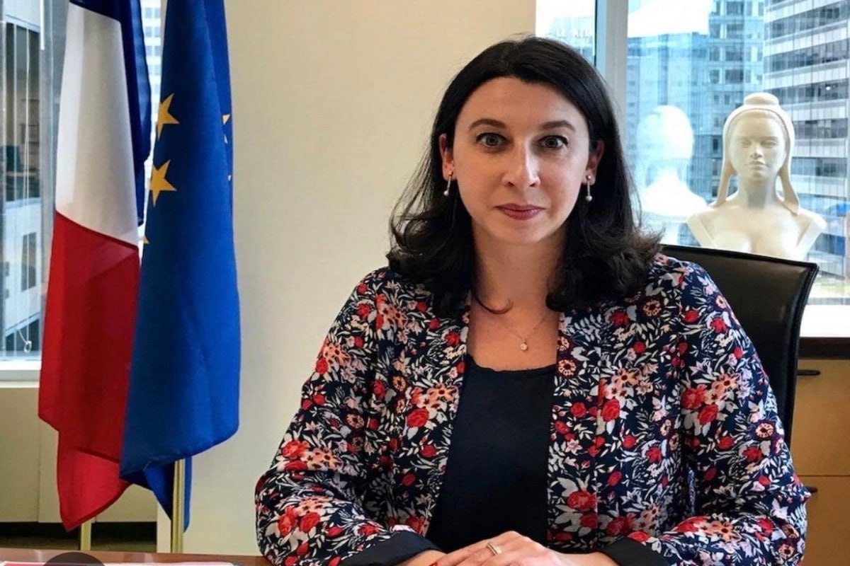 Fransanın səfiri Azərbaycan dilini belə öyrənir – FOTO