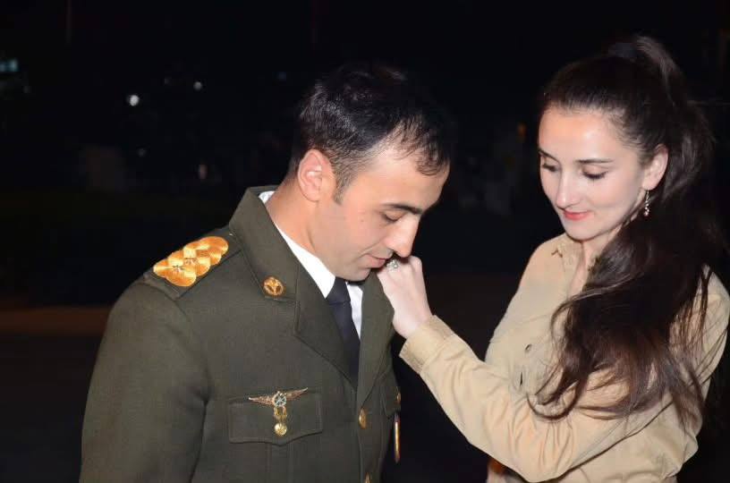 Şəhid xanımı: “Sənin yoxluğunla müharibə etmək atəşkəs tanımır” – FOTO