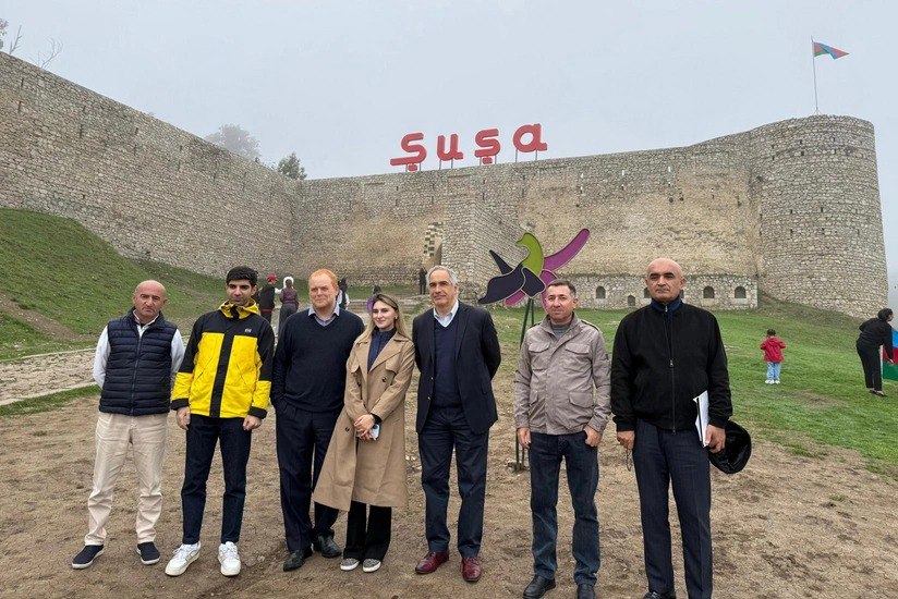 Çili senatorları Şuşa və Xankəndi şəhərlərində olublar - FOTO