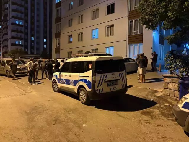 12 yaşlı uşaq ögey atasını bıçaqlayaraq öldürdü – FOTO