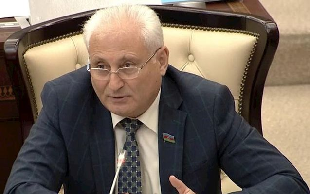 Deputat: “Bakıda tıxac problemi təsvir edildiyi qədər faciəvi deyil”