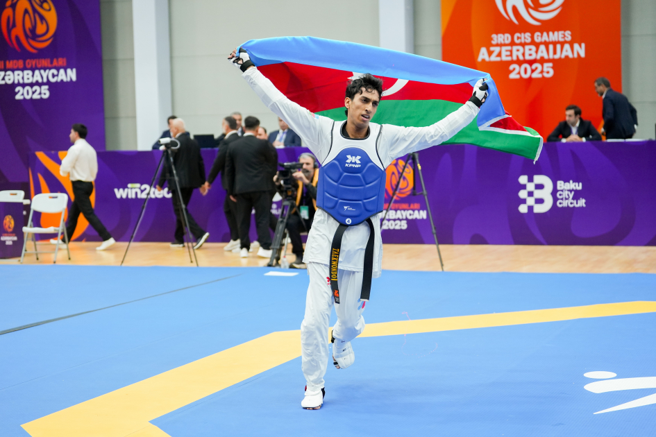 Taekvondo millimiz III MDB Oyunlarını 22 medalla başa vurdu - FOTO/VİDEO