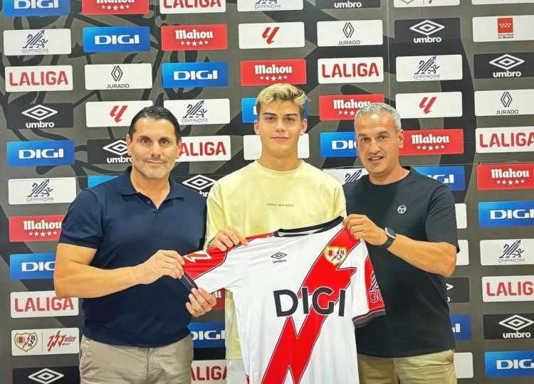 Azərbaycanlı futbolçu İspaniya klubu ilə müqavilə BAĞLADI