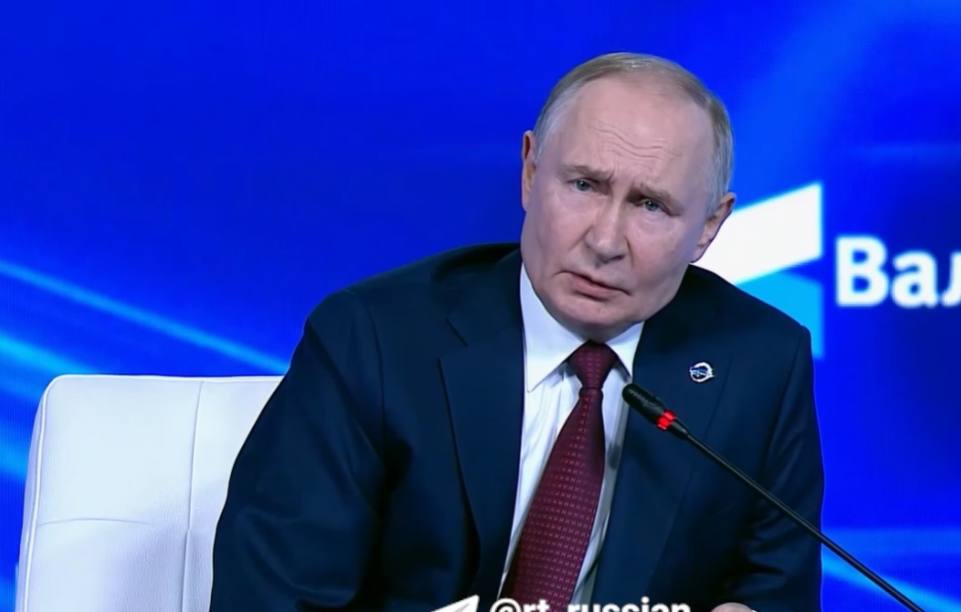Putin: “Avropa dünya sivilizasiyasının müstəqil mərkəzi kimi qalmaq istəyirsə, Rusiya ilə bir yerdə olmalıdır” - VİDEO