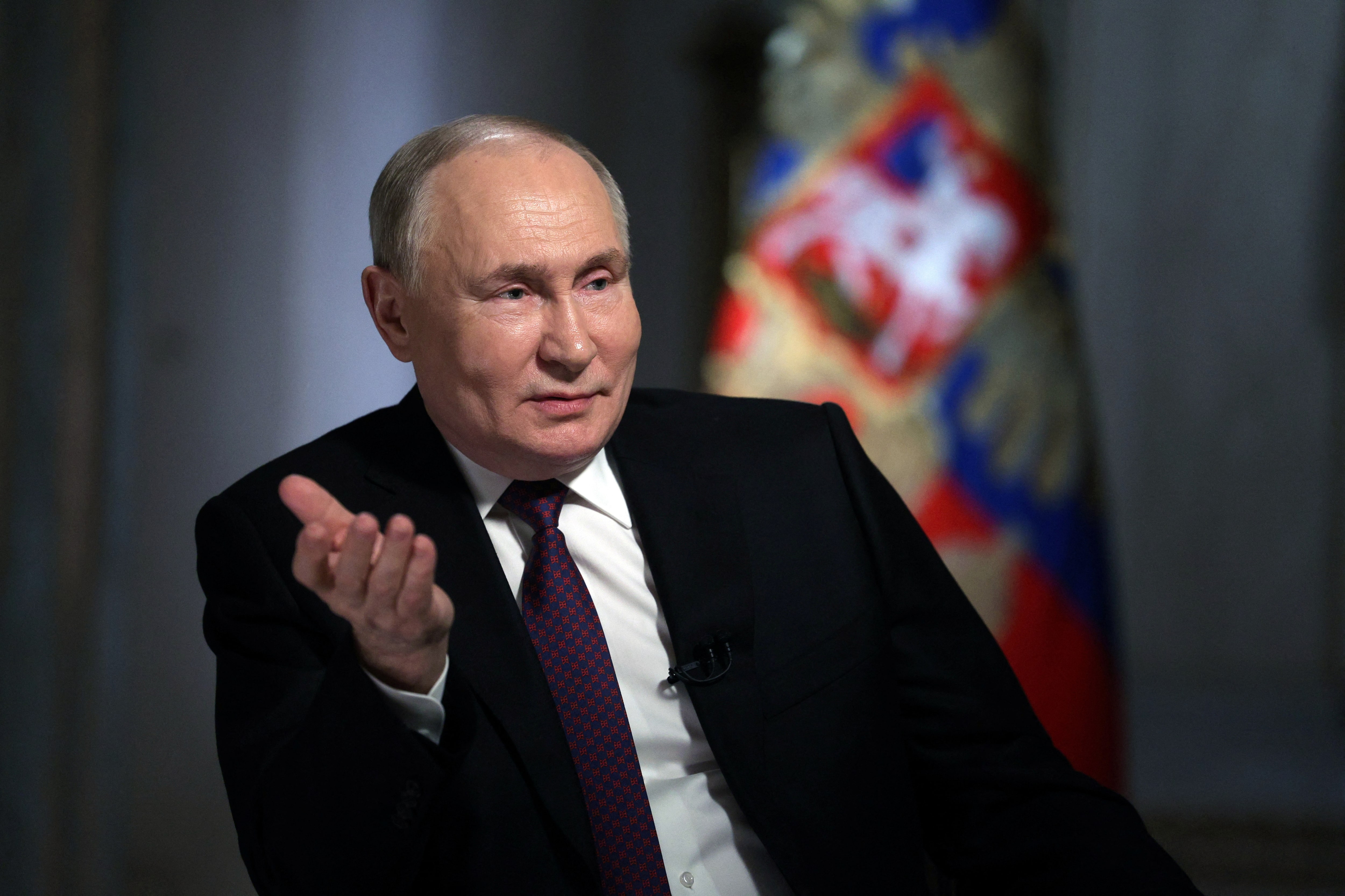 Putin zarafatla özünü gələcək ABŞ Mərkəzi Kəşfiyyat İdarəsinin direktoru ADLANDIRDI - VİDEO