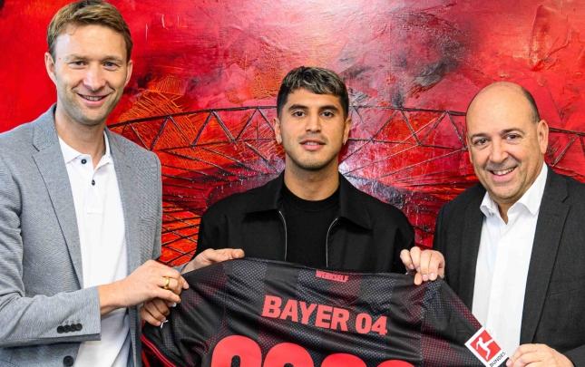 "Bayer" Argentina millisinin üzvü ilə müqavilə İMZALADI "Bayer" Argentina millisinin üzvü ilə müqavilə İMZALADI