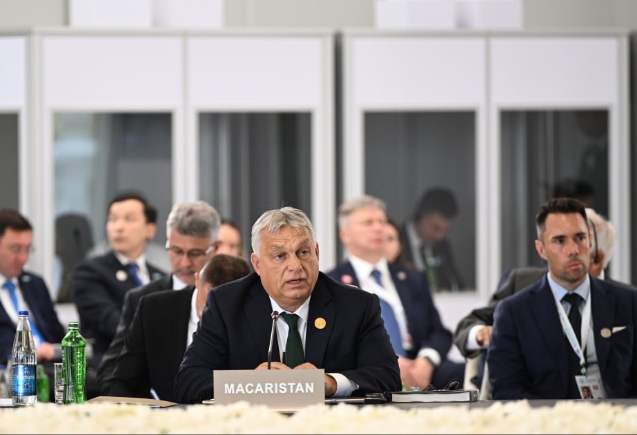 Viktor Orban: “Avropadan fərqli olaraq, burada ailə dəyərlərinə hörmət var”