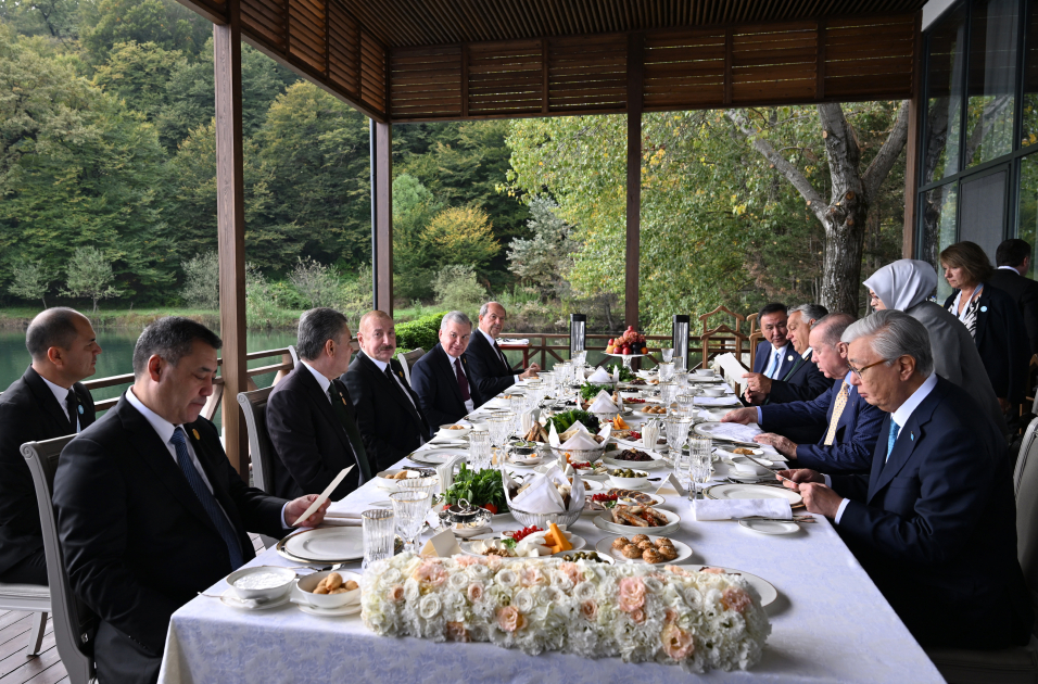 Qəbələdə TDT dövlət və hökumət başçılarının şərəfinə rəsmi nahar VERİLDİ - FOTO