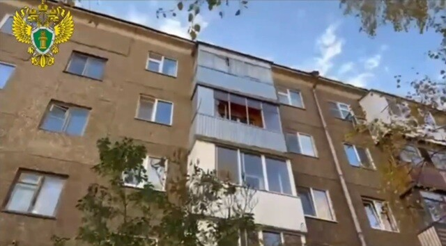 Rusiyada DƏHŞƏT: Ata üç yaşlı qızını dördüncü mərtəbədən atdı – FOTO/VİDEO