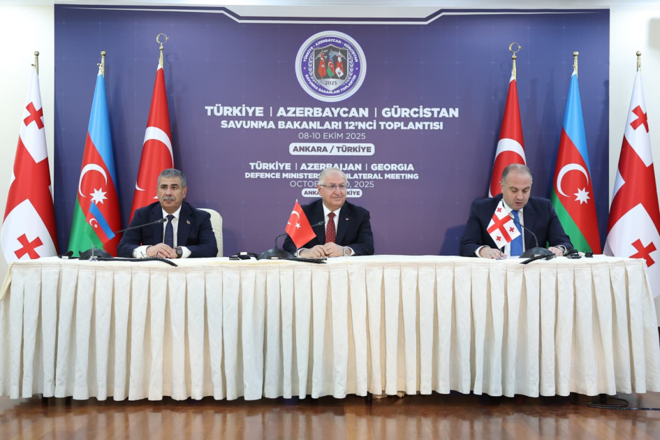 Ankarada Türkiyə-Azərbaycan-Gürcüstan müdafiə nazirlərinin görüşü keçirildi - FOTO