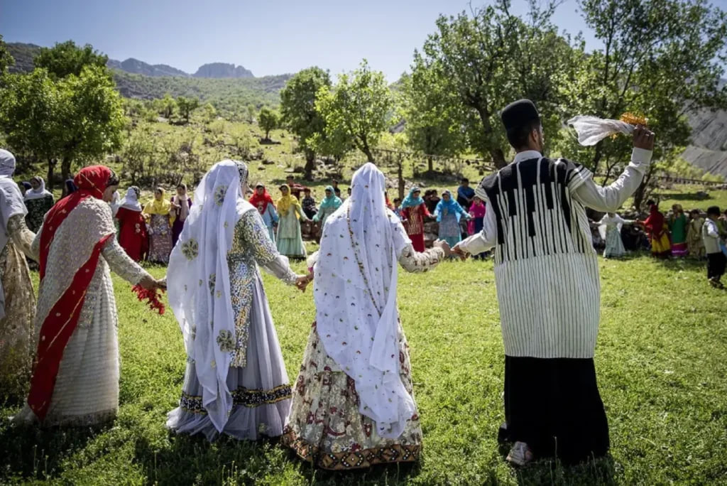 ŞOK: İranda 119 yaşlı kişi evləndi