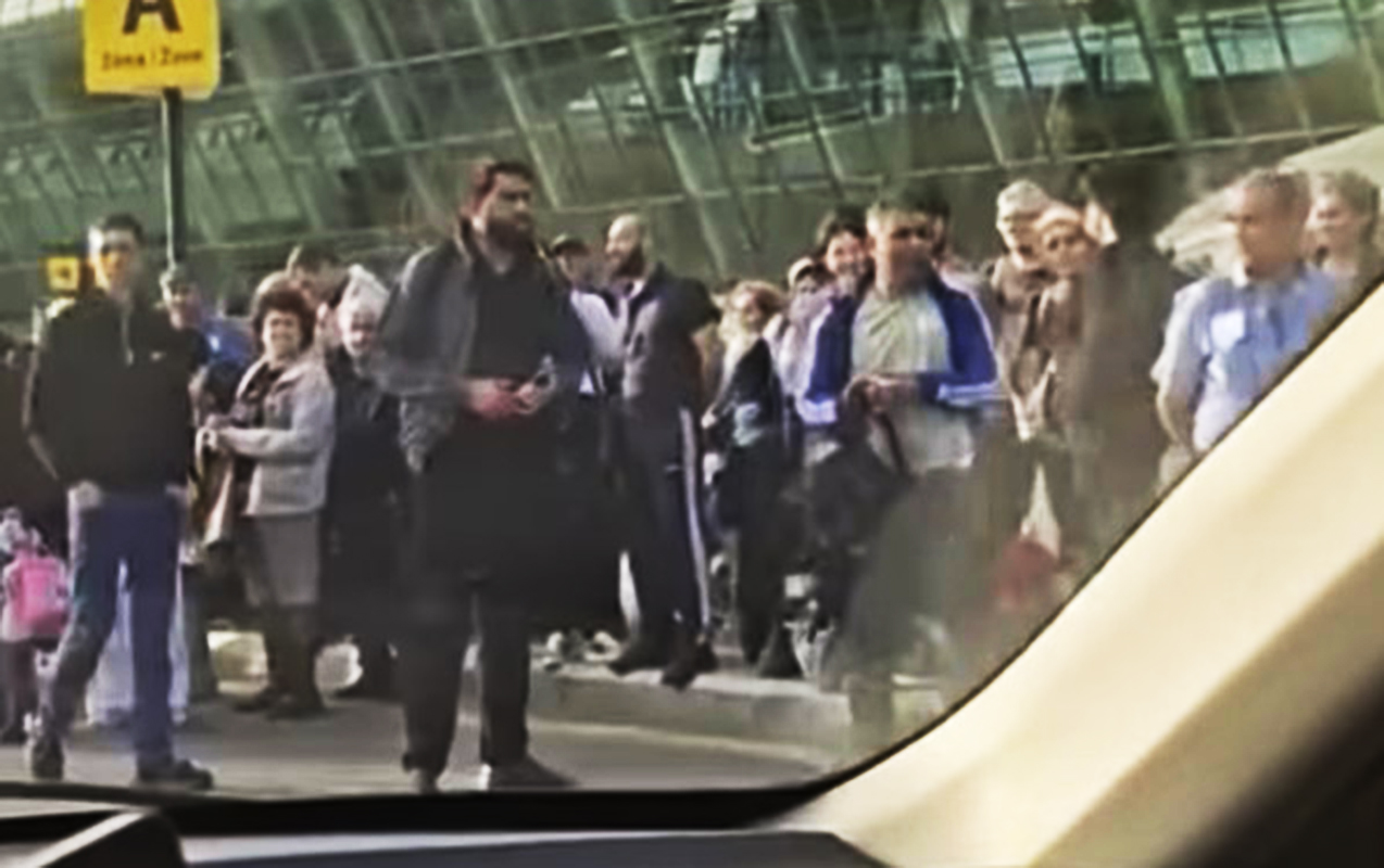Aeroportda taksi dəyişikliyindən sonrakı vəziyyət – VİDEO