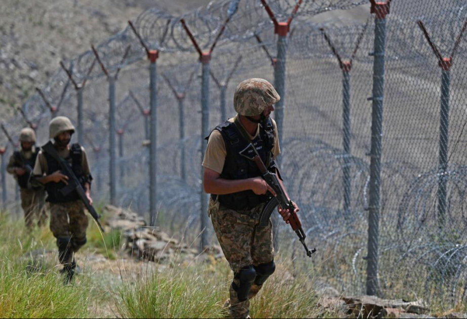 Pakistan ordusu Əfqanıstanla sərhəddə 19 buraxılış məntəqəsini ələ keçirdi