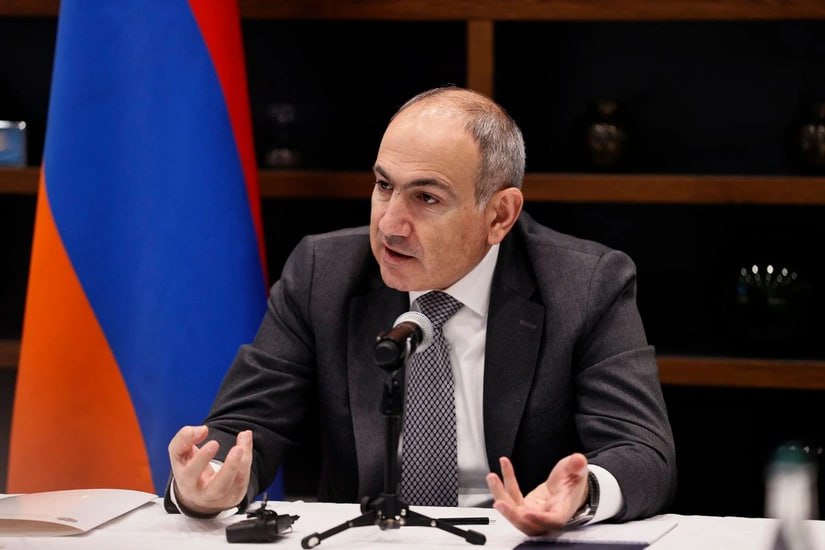 Paşinyan da Misirə gedir