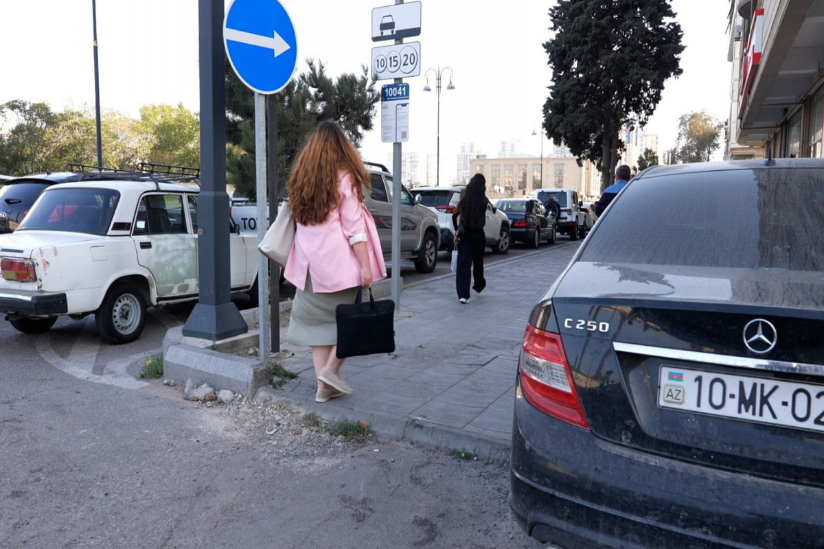 DİN-dən səkilərdə avtomobil park edən sürücülərə MÜRACİƏT – FOTO/VİDEO
