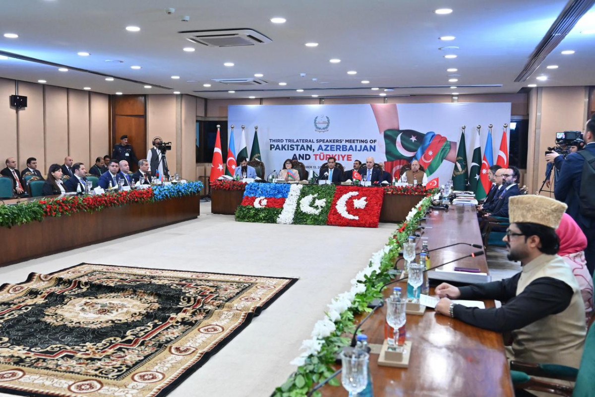 Azərbaycan-Pakistan-Türkiyə parlament sədrlərinin görüşü KEÇİRİLDİ - FOTO