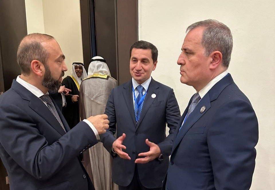 Hikmət Hacıyev, Ceyhun Bayramov və Mirzoyan BİR ARADA - FOTO Hikmət Hacıyev, Ceyhun Bayramov və Mirzoyan BİR ARADA - FOTO