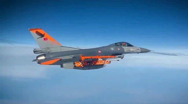 Türkiyə SOM-J qanadlı raketini sınaqdan keçirdi - VİDEO Türkiyə SOM-J qanadlı raketini sınaqdan keçirdi - VİDEO