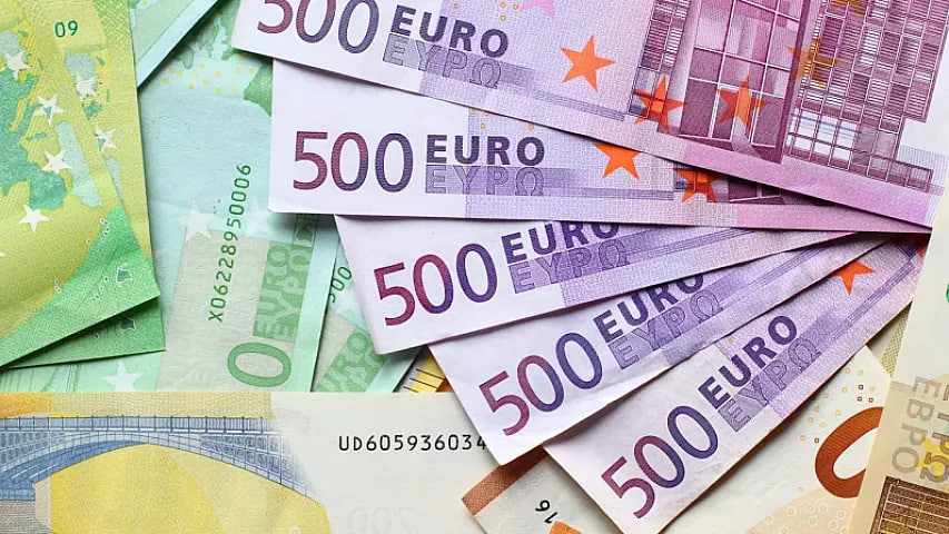 Avro və rubl bahalaşdı, dollar isə... – YENİ MƏZƏNNƏ Avro və rubl bahalaşdı, dollar isə... – YENİ MƏZƏNNƏ