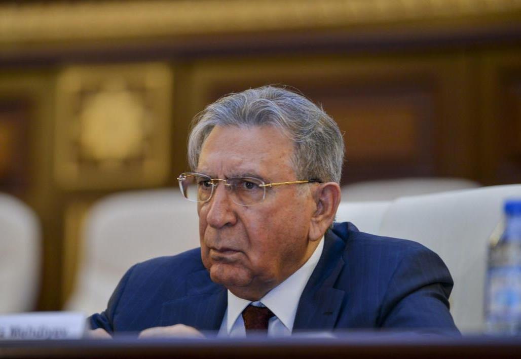 Vəzifəyə irəli çəkdiyi deputatların verdiyi açıqlamaya görə Ramiz Mehdiyevin halı PİSLƏŞDİ