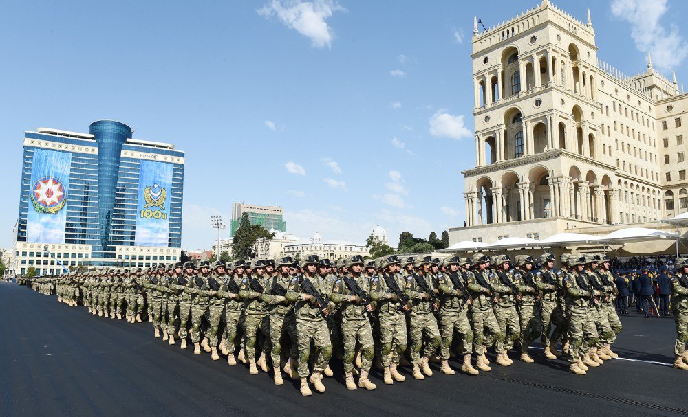 Bakıda Zəfər Gününə həsr olunmuş hərbi parada hazırlıq məşqləri KEÇİRİLİR Bakıda Zəfər Gününə həsr olunmuş hərbi parada hazırlıq məşqləri KEÇİRİLİR
