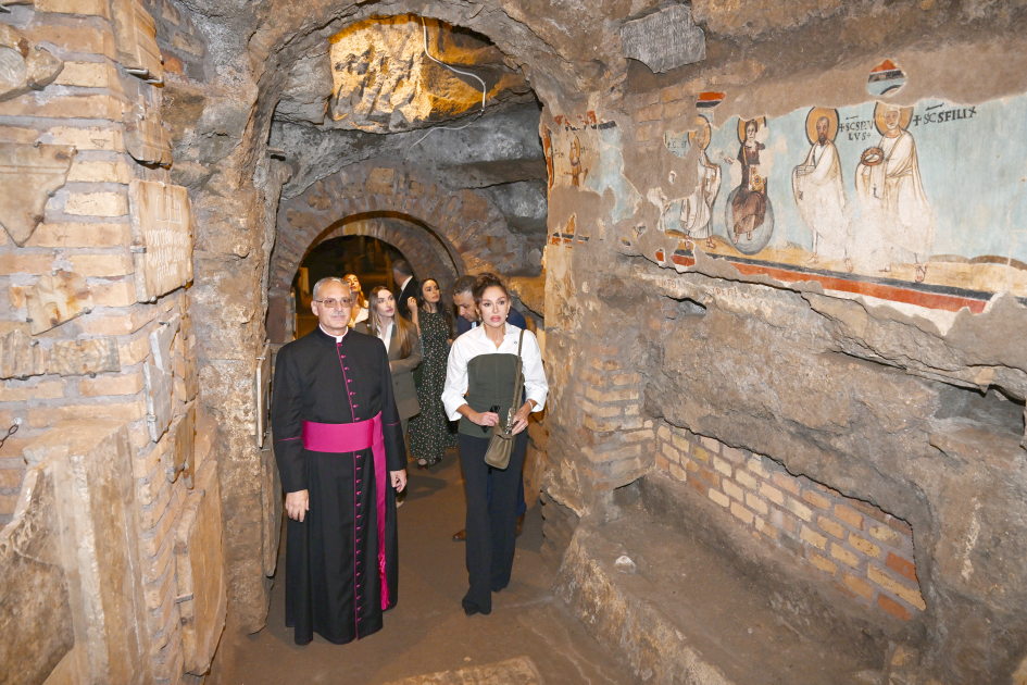 Vatikan mediası Mehriban Əliyevanın iştirakı ilə Komodilya katakombalarının bərpası layihəsindən yazır - FOTO