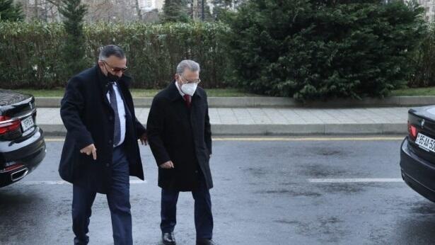 Mehdiyev 7 saat dindirildi - İstintaqa əsa ilə gedib