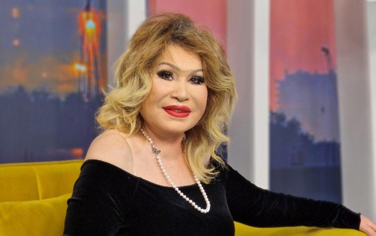 “Xoşbəxtlik ailə qurmaqda deyil" “Xoşbəxtlik ailə qurmaqda deyil"