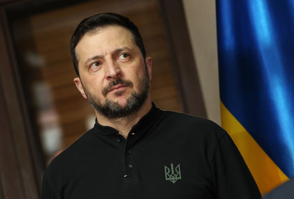 Zelenski Putinlə Budapeştdə görüşmək istəyir Zelenski Putinlə Budapeştdə görüşmək istəyir